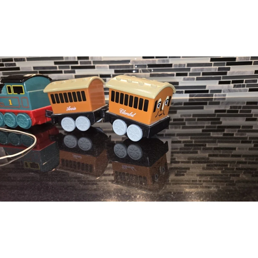 Thomas the Tank Engine Train * Pull Along Toy * Annie and Clarabel * with Sounds